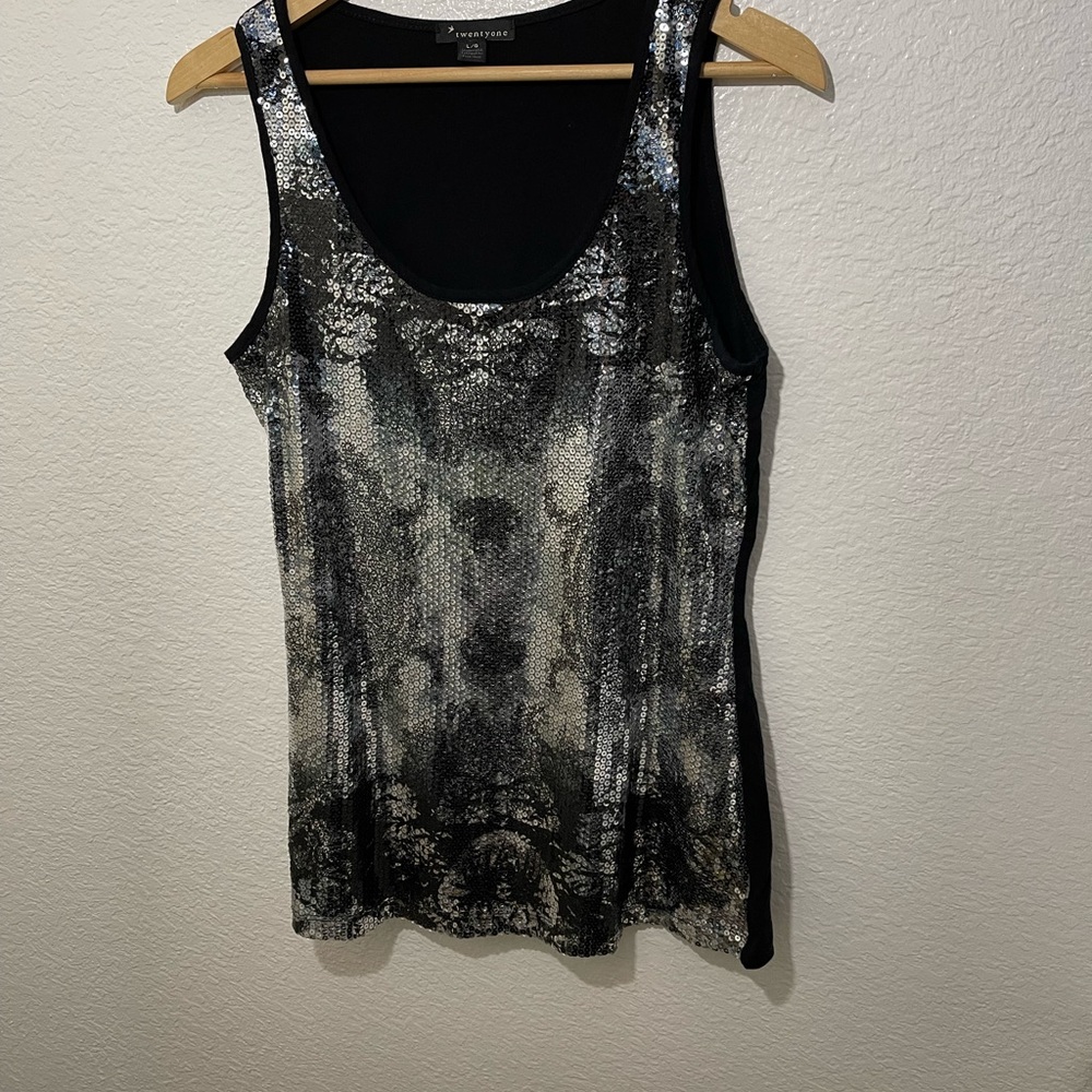 Sequin Styled Tank Top Size L